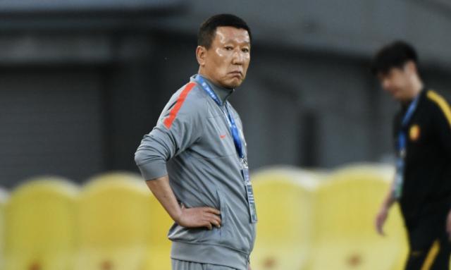 4轮不胜崔康熙命绝上海滩 一人离队已拉响警报